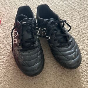 New balance, soccer cleats, size youth, 4 1/2 wide